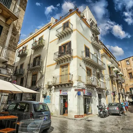 Suk Ballaro Penzion Palermo